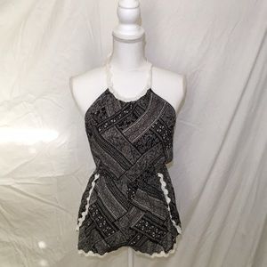 IN GREAT CONDITION - BLACK AND WHITE ROMPER
